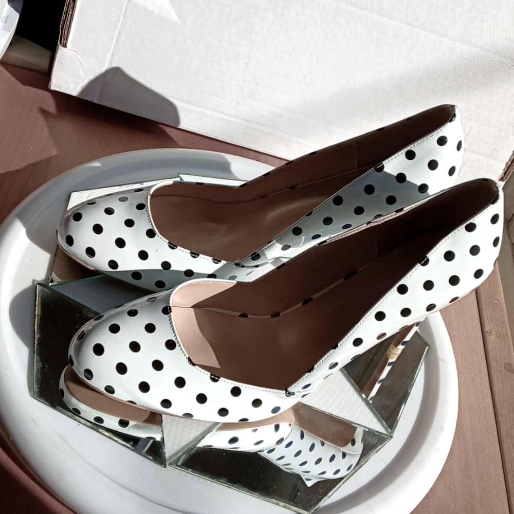 Unisex Shoe NWT, 12.5US/44EU Black Polka Dot round toe pump, D'Orsay, 4" heel